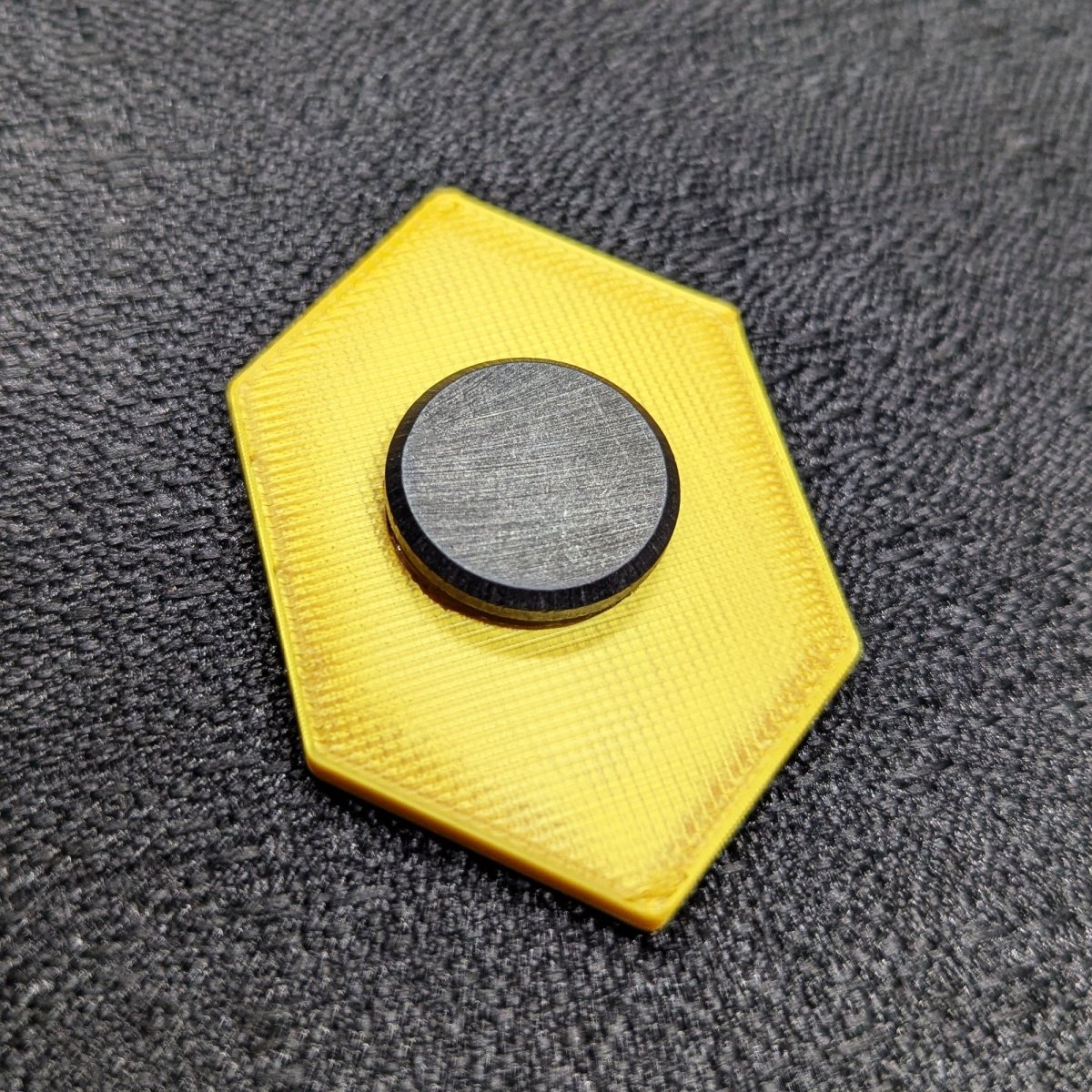 Gold Rupee Magnet (The Legend Of Zelda)