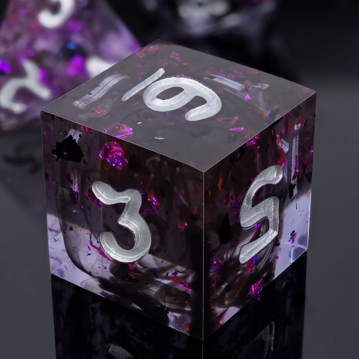 Infernus - Sharp Side Resin Dice Set