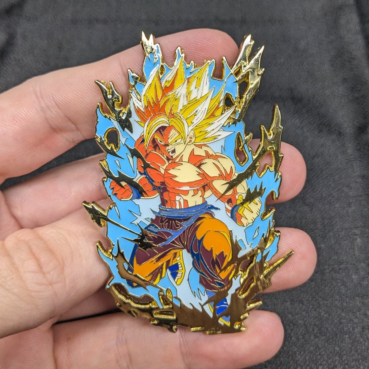Super Saiyan Goku Enamel Pin