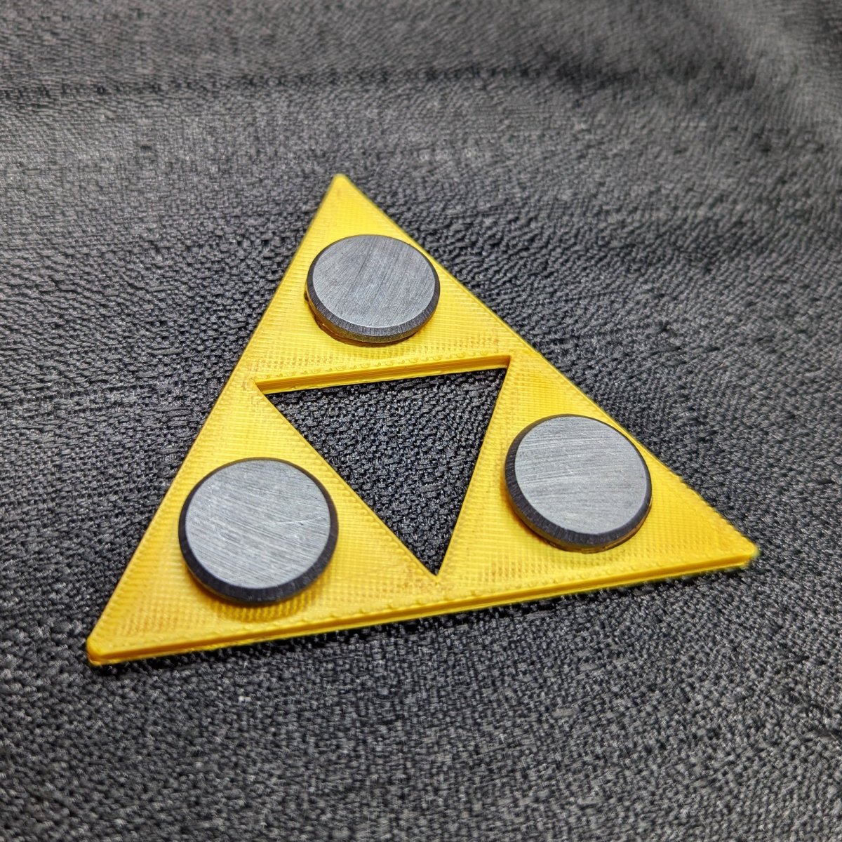 Triforce Magnet (The Legend Of Zelda)